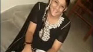 bahria girls sexy fight in road - porn video