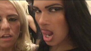 Paula and Bianca - porn video