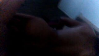 Metendo no cuzinho da novinha - porn video